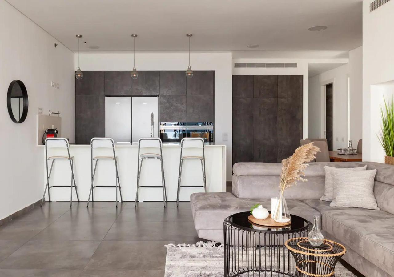 Oַ&O Group- Luxury Penthouse Jacuzzi Sea 36 Floor Daire Bat Yam Dış mekan fotoğraf