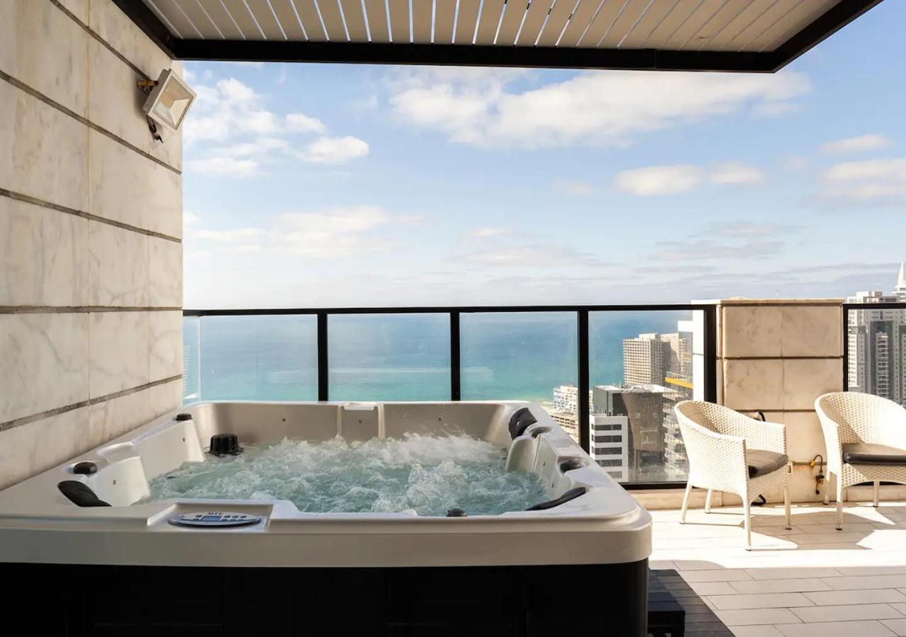 Oַ&O Group- Luxury Penthouse Jacuzzi Sea 36 Floor Daire Bat Yam Dış mekan fotoğraf